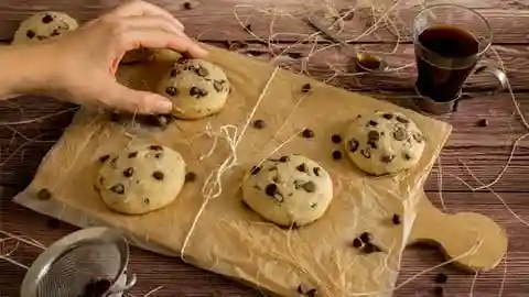 All About Cookies: the soft and indulgent آموزش پخت انواع کوکی به روش ساده